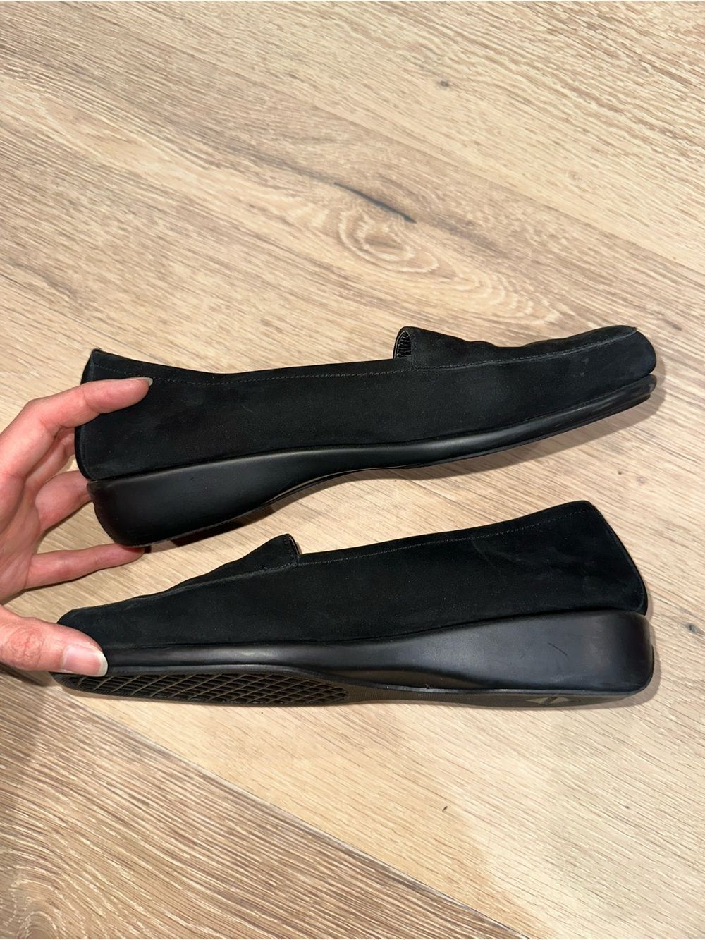 NEW Aerosoles Women’s 6.5 Black Suede Slip-On Loafers